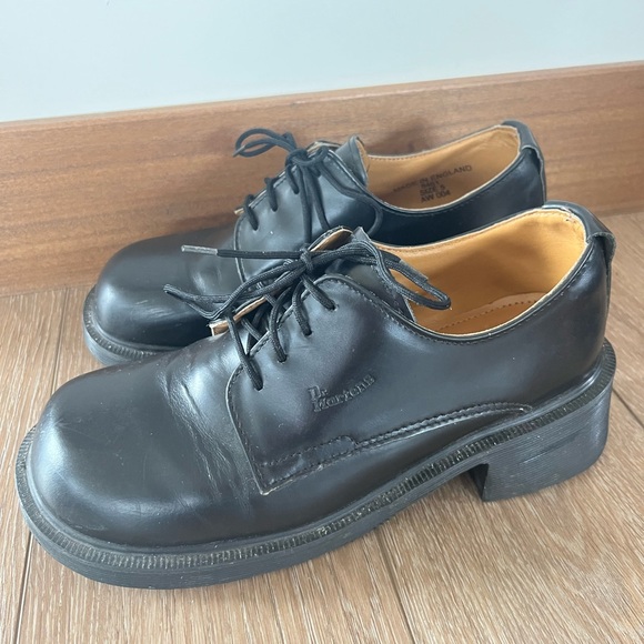 Vintage Dr. Martens leather platform oxfords Made in England size UK 5 (US 7) - Picture 1 of 6